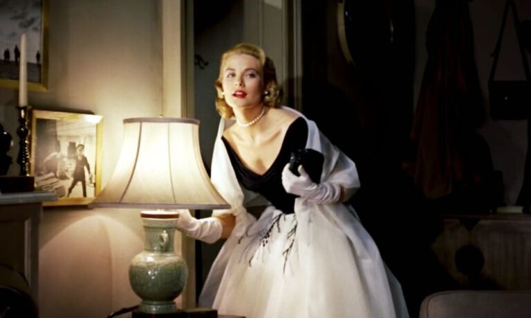 Grace Kelly Movie Wardrobe – Stunning Outfits of a Fashion Icon