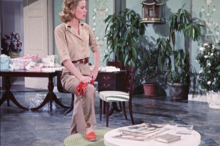 Grace Kelly Espadrilles – 5 Classy Ways to Wear the Classic Shoe