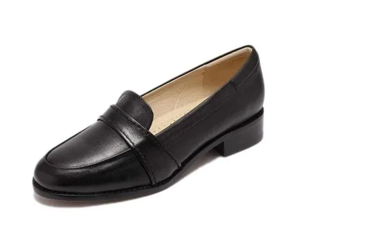 image of vintage penny loafer shoes for sale that match Audrey Hepburn's