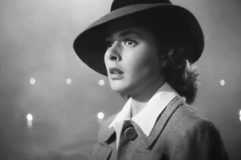 Here’s Looking At You, Kid! Ingrid Bergman’s Sensational 1940’s Fashion in Casablanca