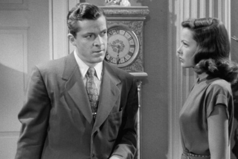 Gene Tierney in Laura 1944 – Film Summary and 1940s Fashion