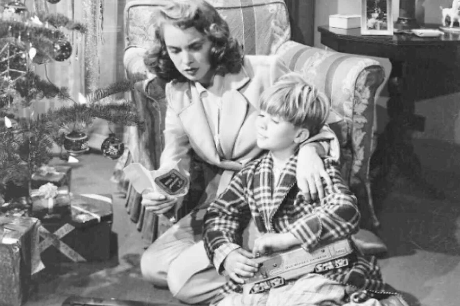 Image of Janet Leigh and Gordon Gebert in "Holiday Affair"