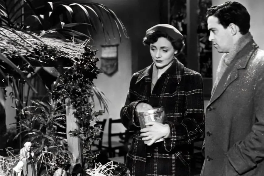 Image of John Gregson and Celia Johnson in The Holly and the Ivy