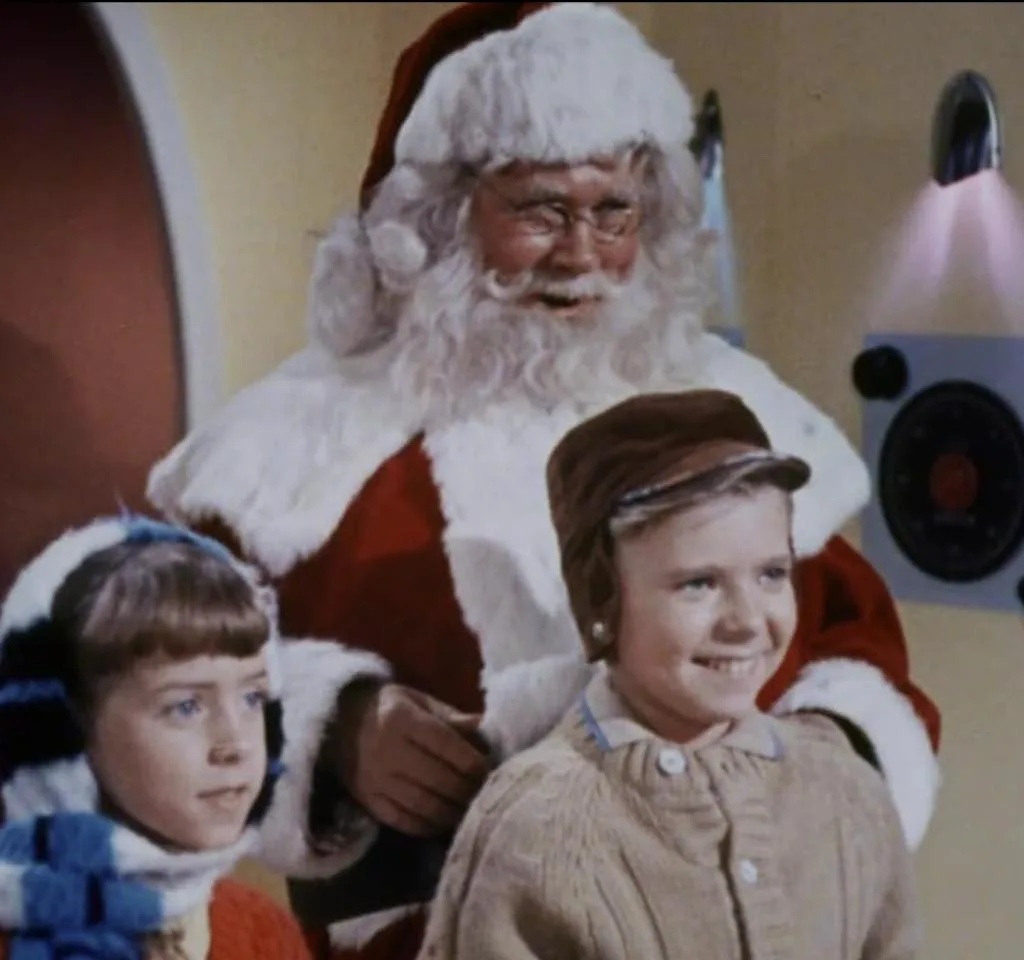 Image from the movie "Santa Claus Conquers the Martians"