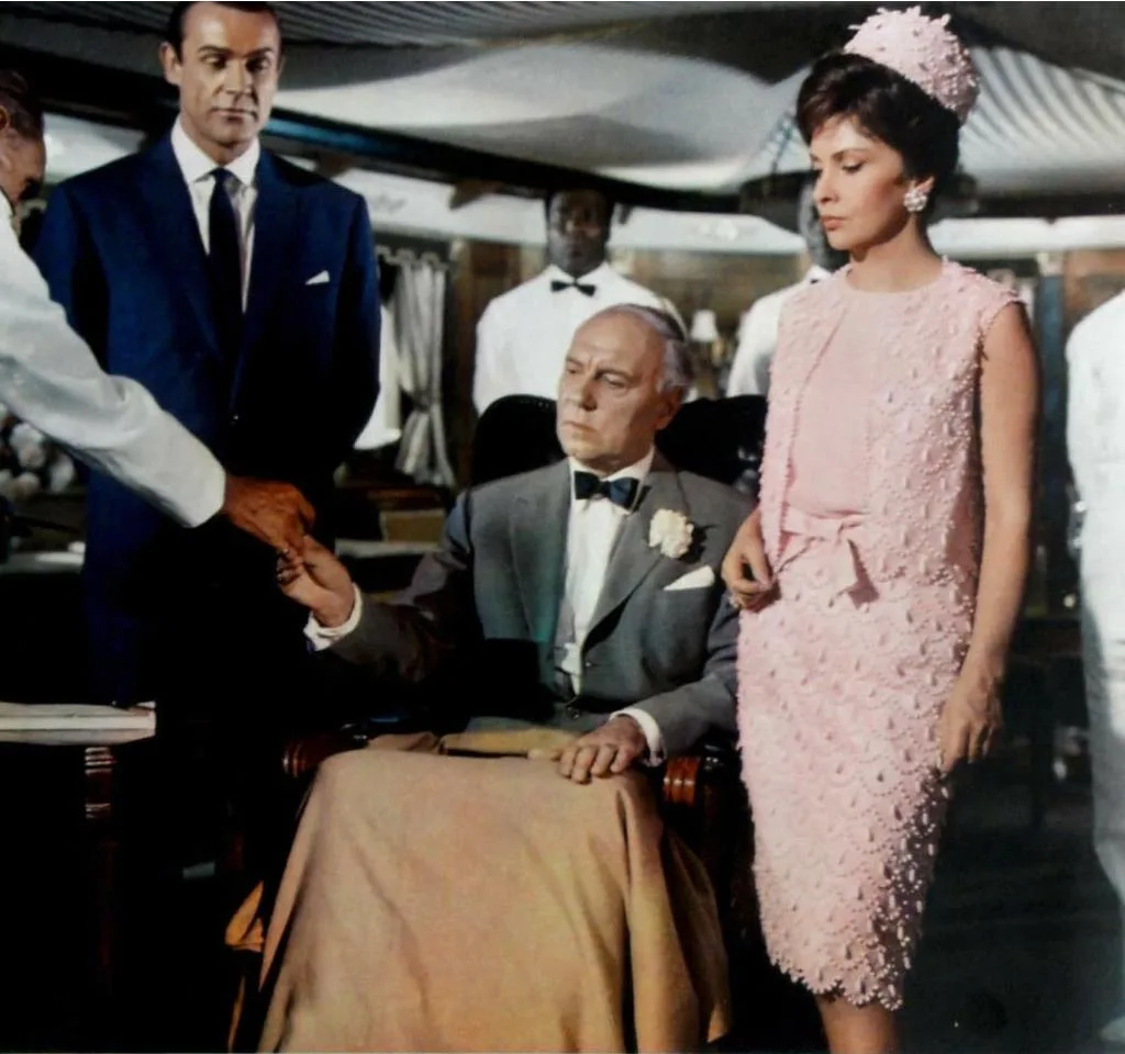 Image of Gina Lollobrigida and Sean Connery in Woman of Straw