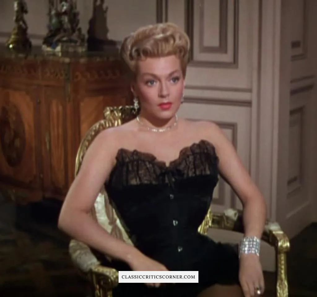Image of Lana Turner wearing a corset in The Merry Widow