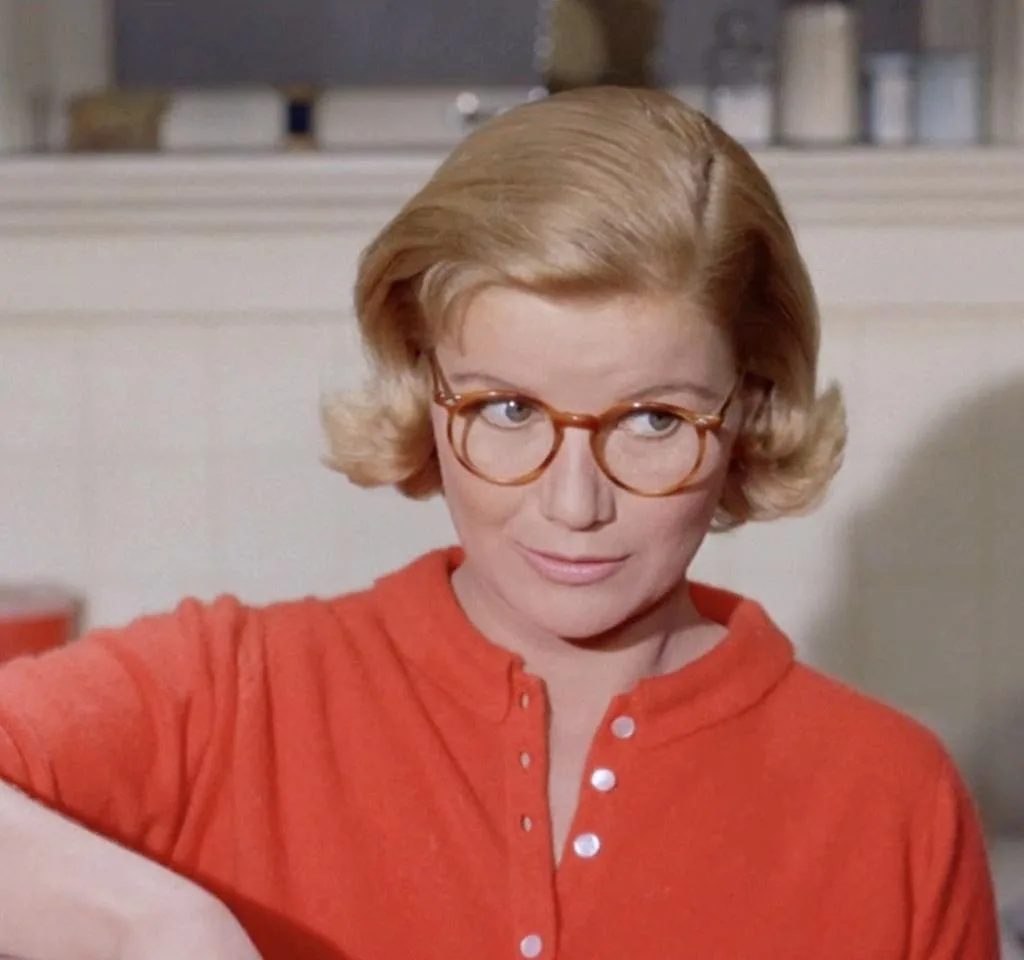 Image of Barbara Bel Geddes wearing glasses in Vertigo
