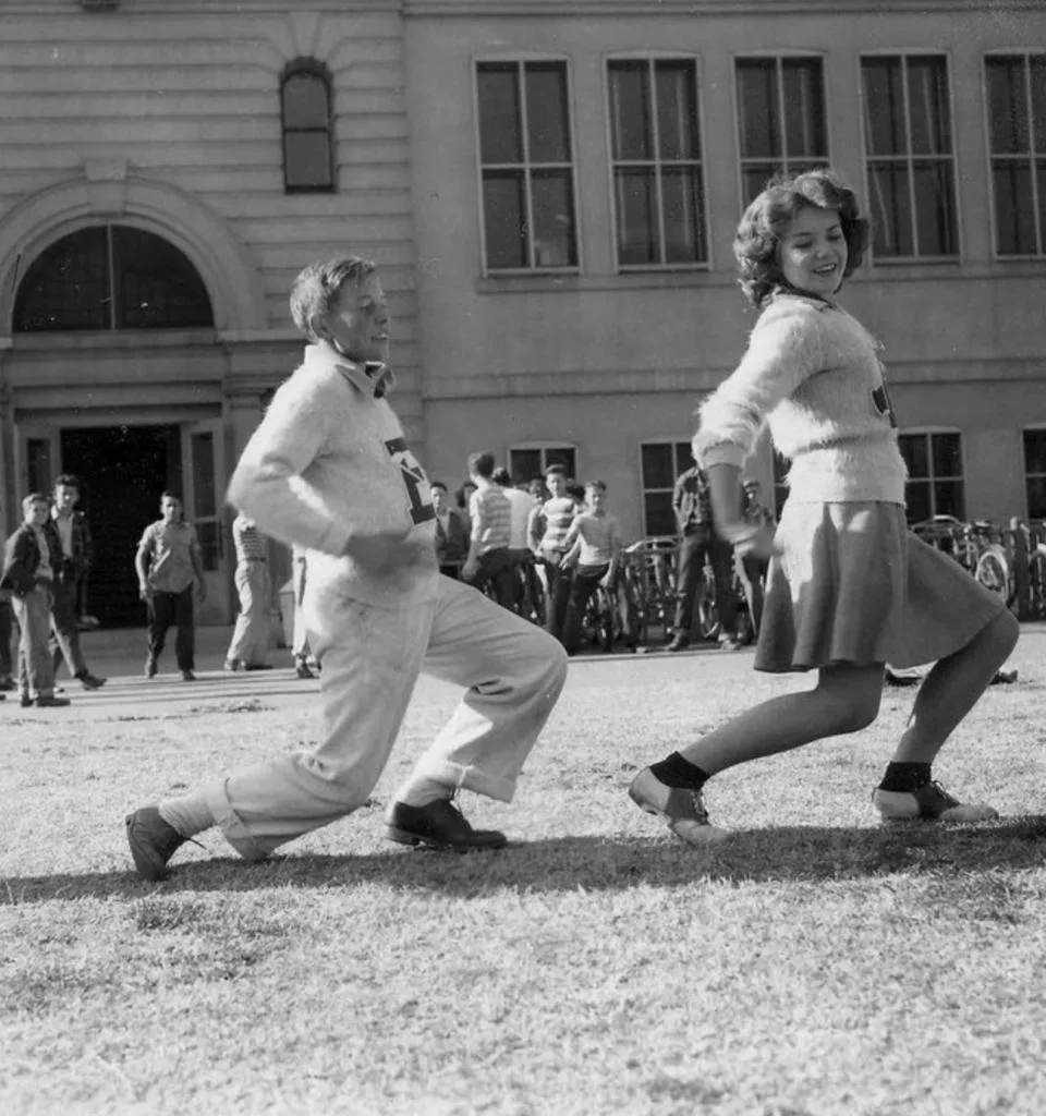 Images of teenage bobby soxers 1950s
